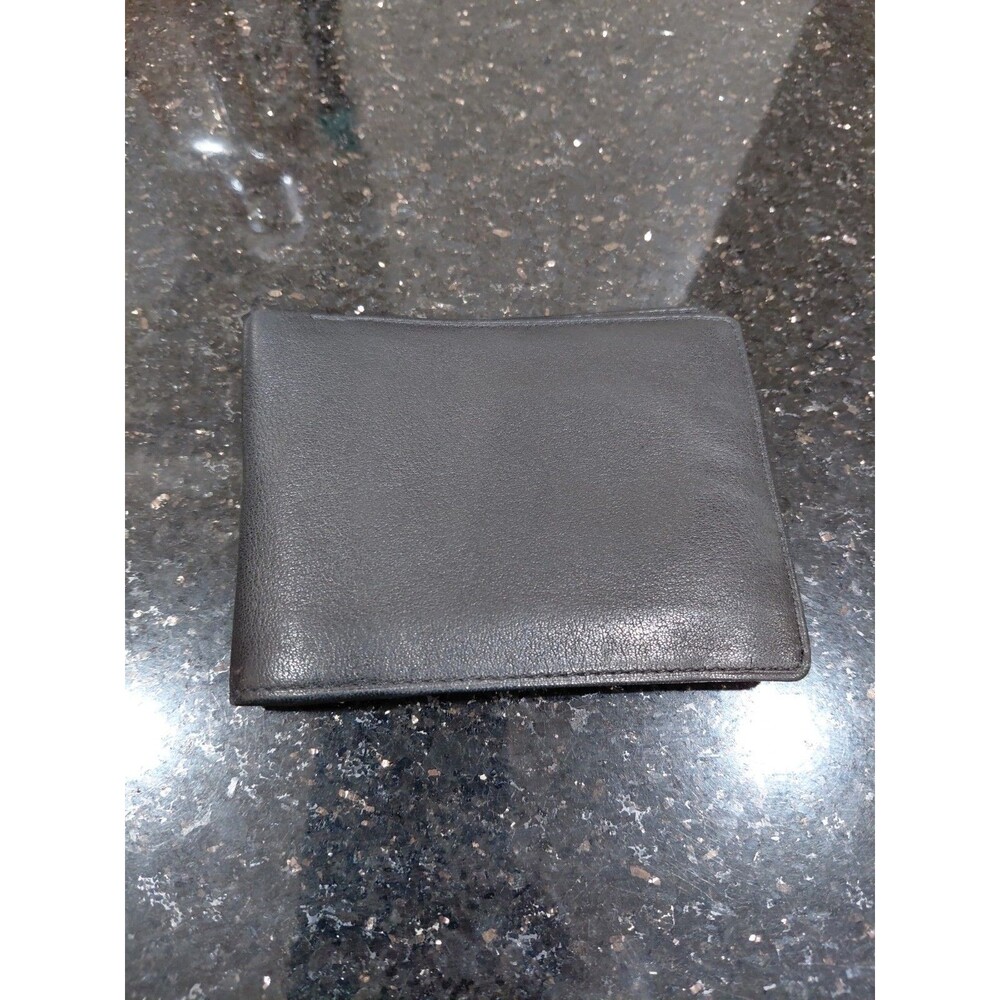 Wilsons Men’s Genuine Leather Bi-Fold Black Wallet Multiple Card Slots